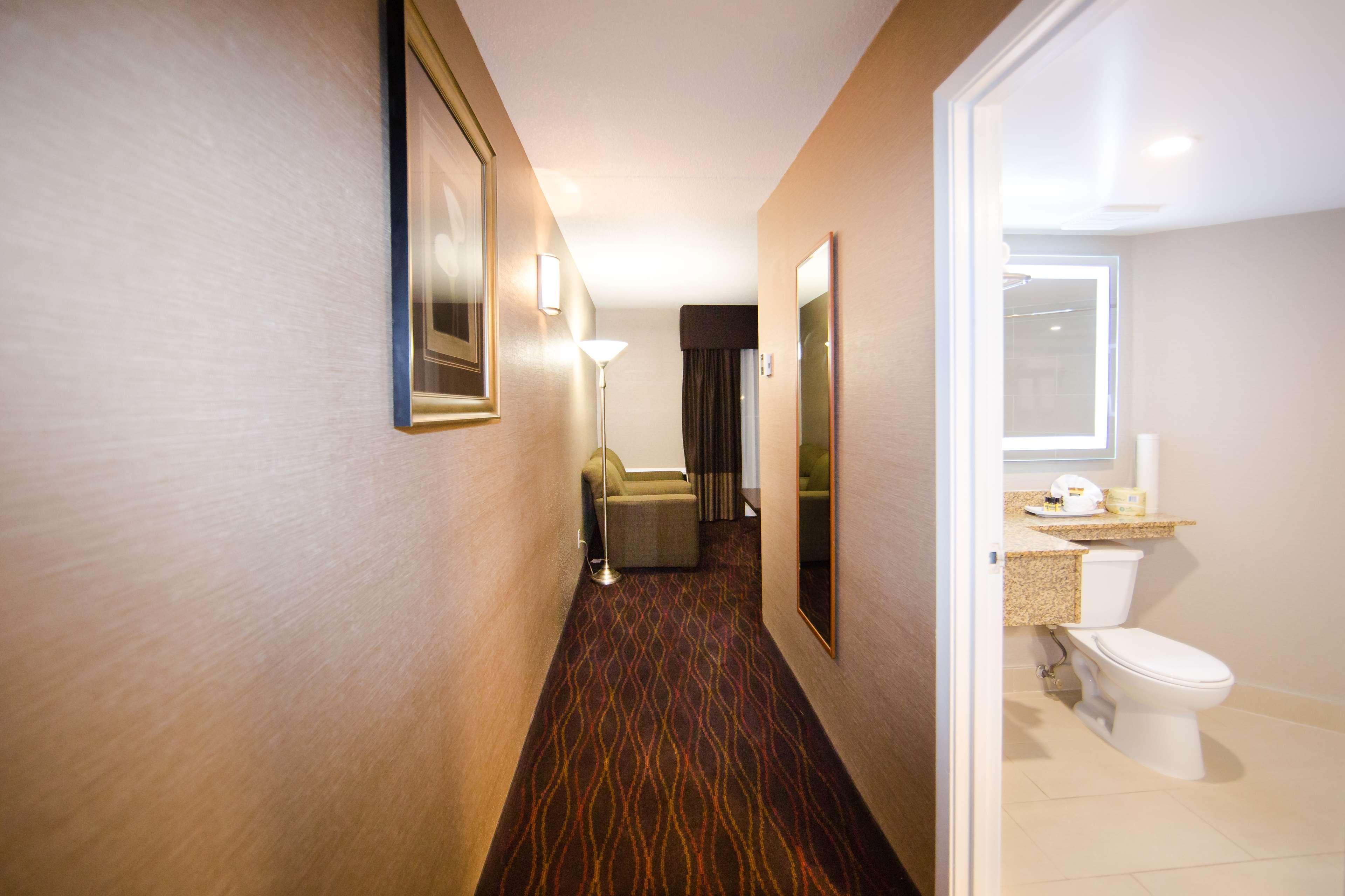 Best Western Plus Ottawa Kanata Hotel And Conference Centre Buitenkant foto