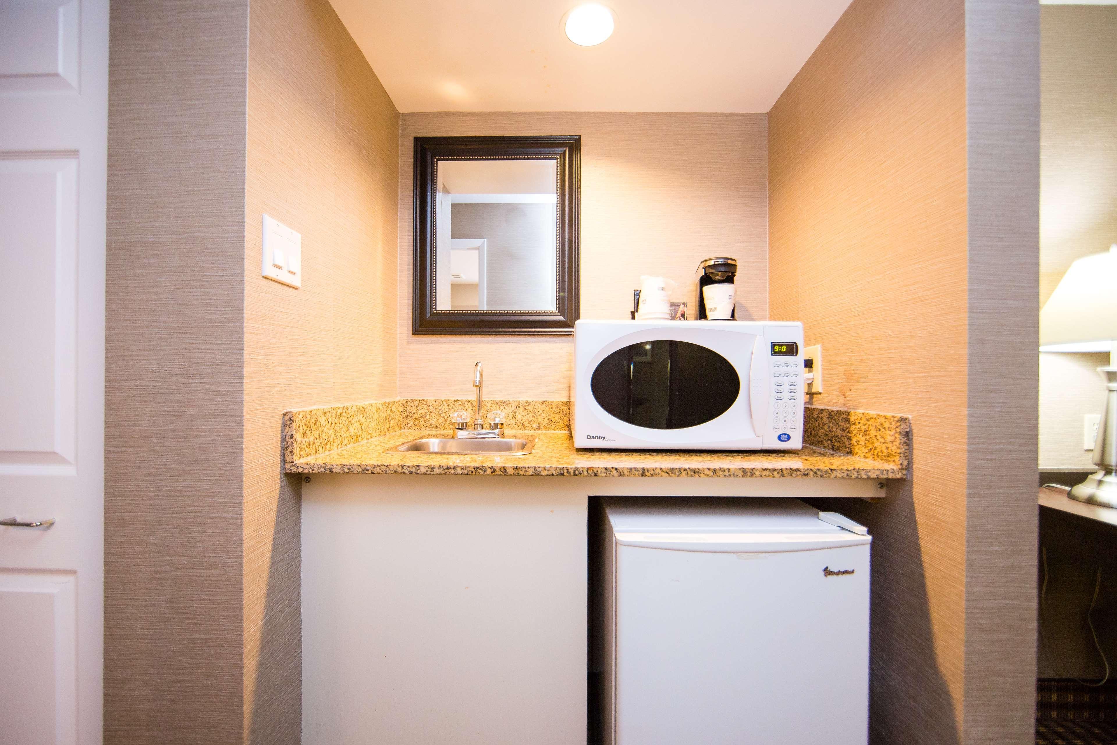 Best Western Plus Ottawa Kanata Hotel And Conference Centre Buitenkant foto