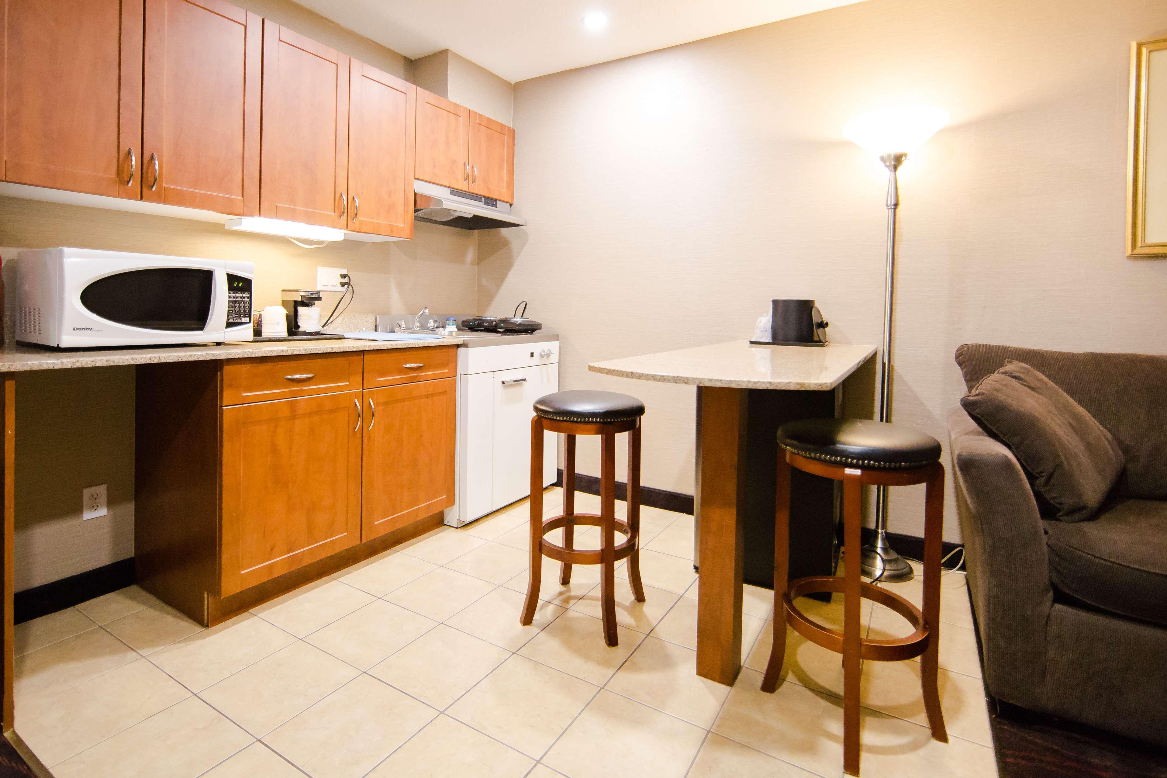 Best Western Plus Ottawa Kanata Hotel And Conference Centre Buitenkant foto