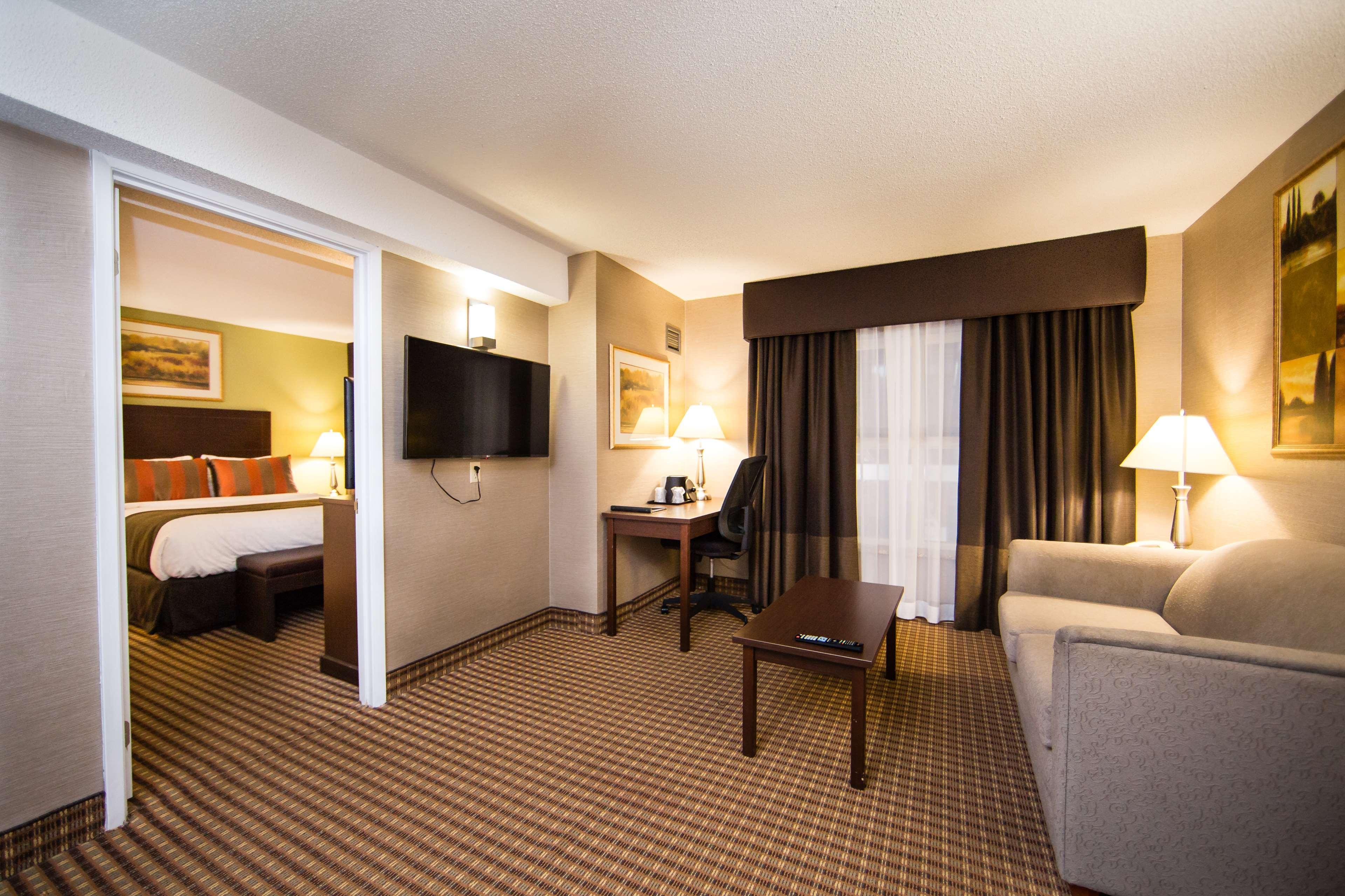 Best Western Plus Ottawa Kanata Hotel And Conference Centre Buitenkant foto