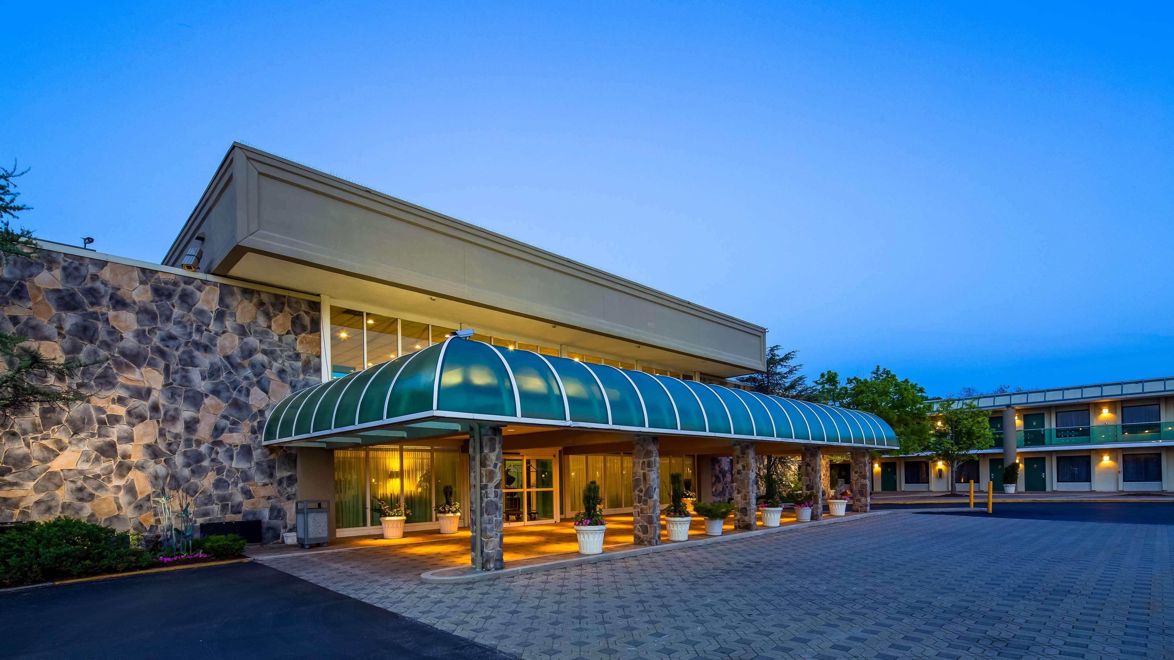 Best Western Plus Ottawa Kanata Hotel And Conference Centre Buitenkant foto
